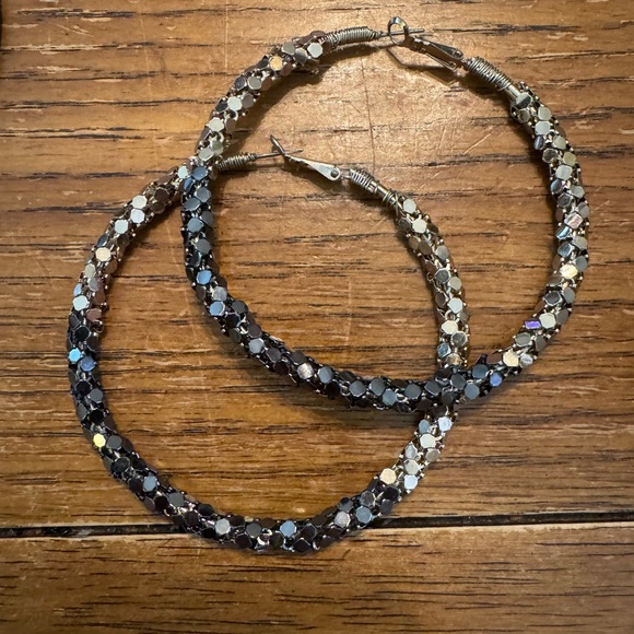 BUNDLE - Vintage Hoop Earrings - Picture 5 of 9